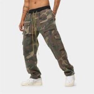 MNML Camo Cargo Pants Men's Small EUC